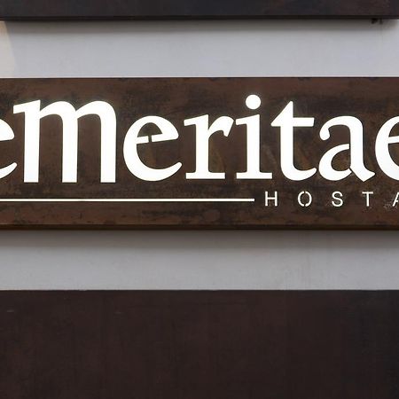 Hostal Emeritae Merida Exterior photo